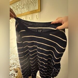 GAP sweater(never worn NEW with no tags)